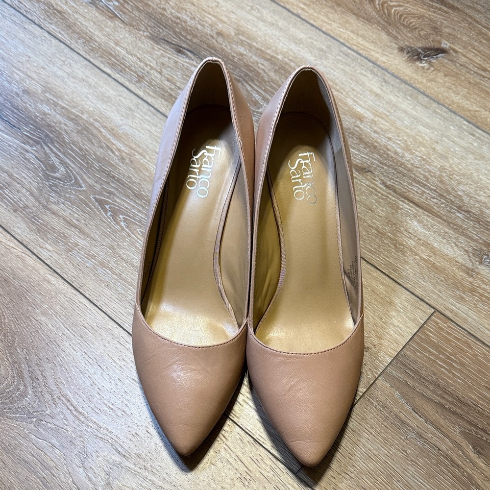 Franco Sarto Women's Tan Heels